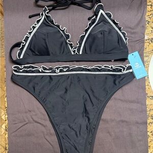 Cupshe Black Ruffled Bikini Set